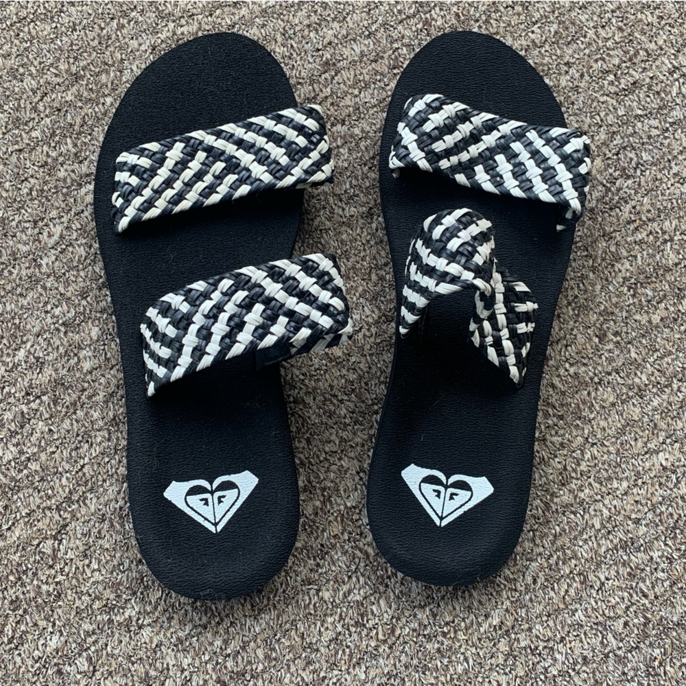Roxy Double Woven strap slide sandals never worn